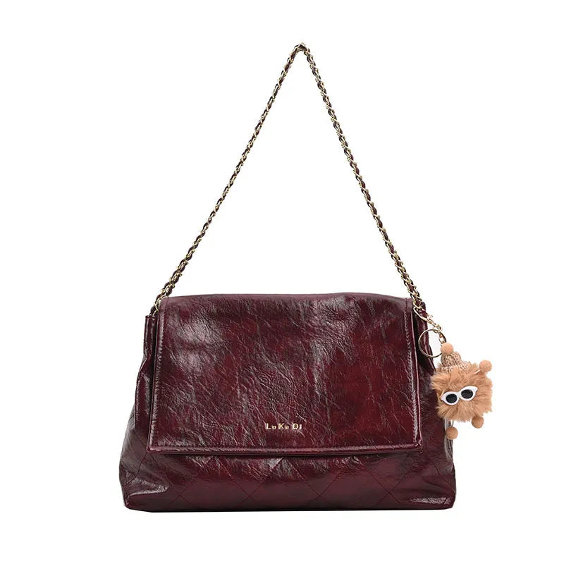 Retro Handbag for Women ⎜ Spacious Design with Chain Handle and Cute Pendant