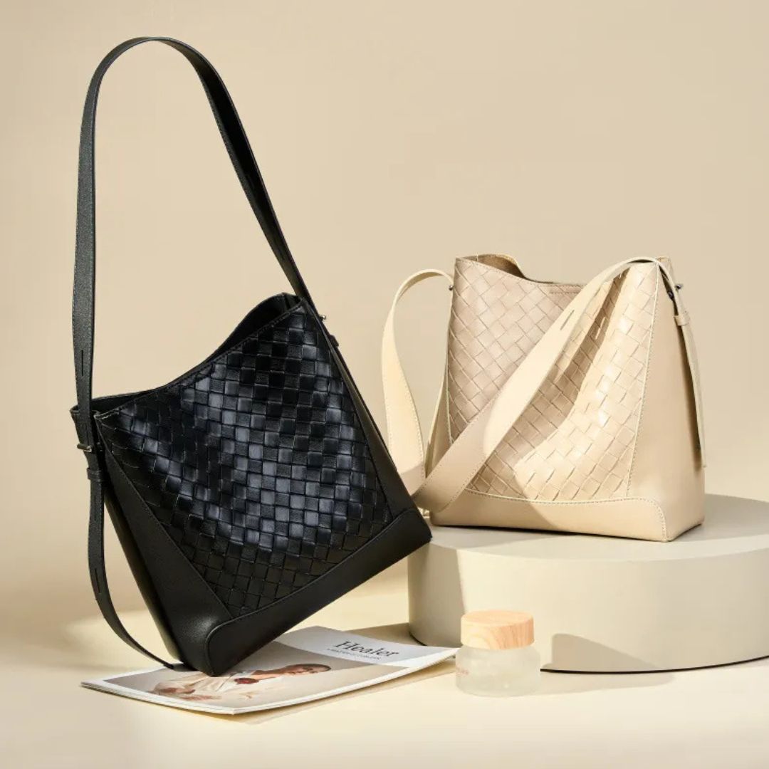 Leather Shoulder Bag for Women ⎜ Fashionable Shoulder Bag with Braided Design and Adjustable Strap