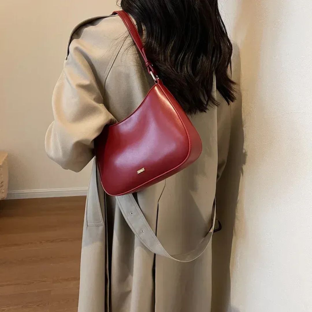 Fashionable Shoulder Bag for Women ⎜ Elegant Shoulder Bag Made From High - Quality Leather with a Practical Shape