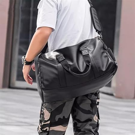 Fitness Bag ⎜ Large Capacity and Durable Design for Short Trips and Sports
