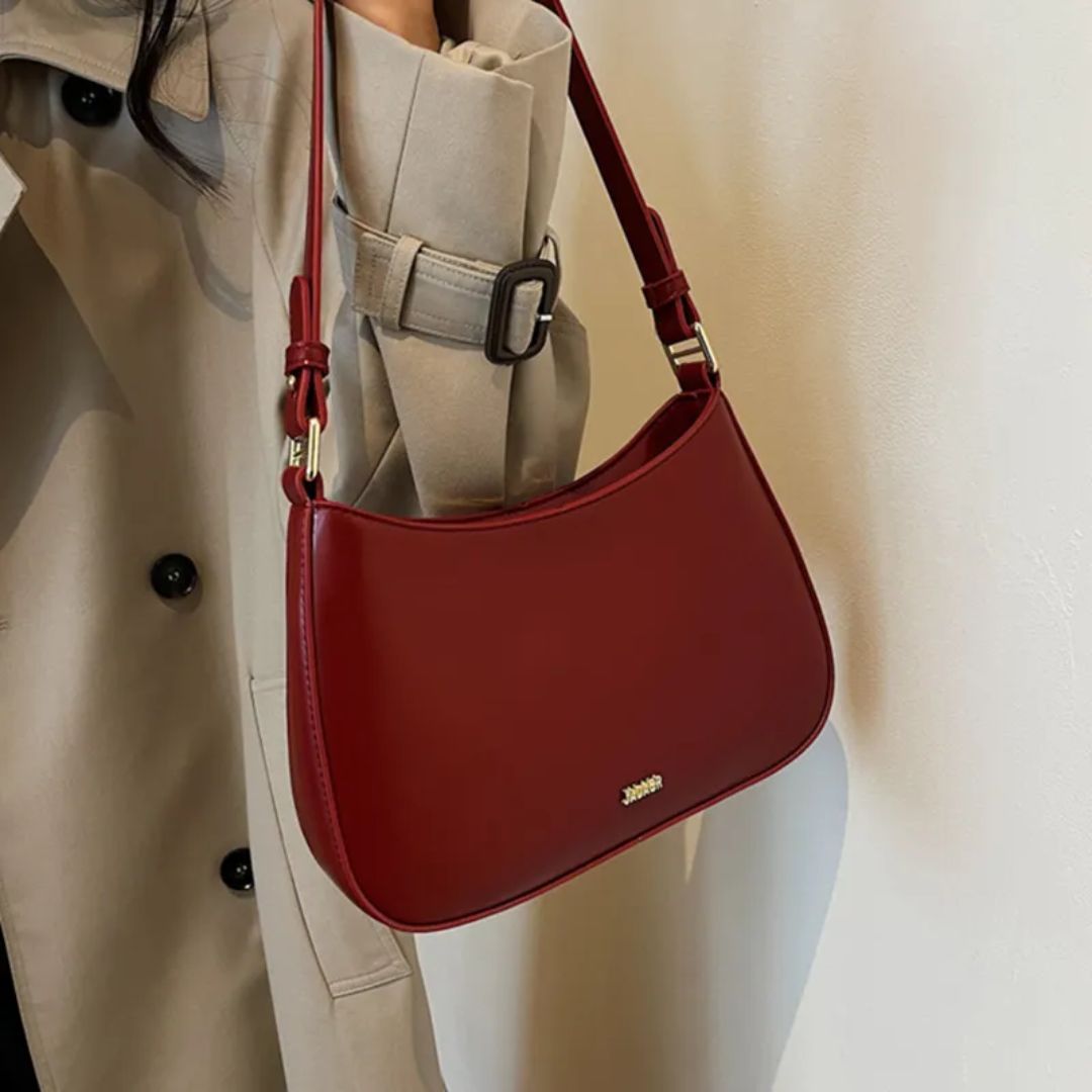 Fashionable Shoulder Bag for Women ⎜ Elegant Shoulder Bag Made From High - Quality Leather with a Practical Shape