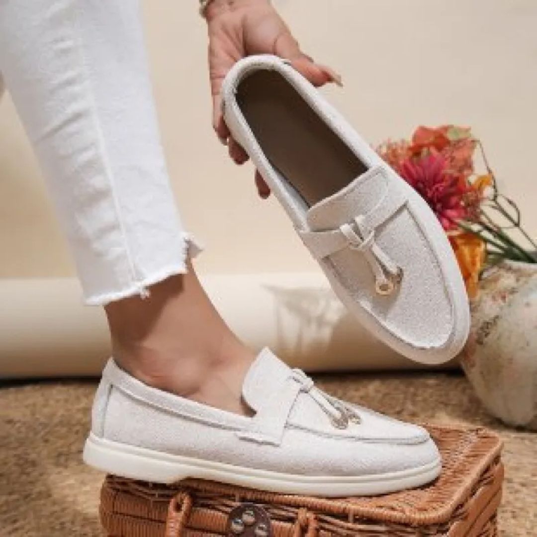 Slip - on Loafers for Women ⎜ Fashionable Moccasins with a Comfortable Elasticated Strap and Elegant Look