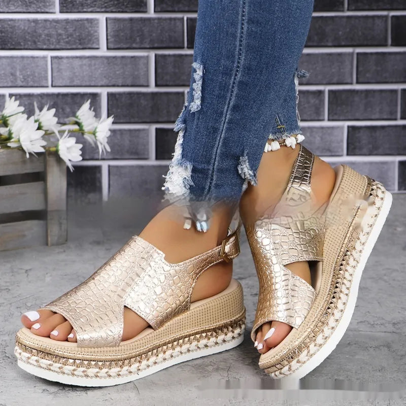 Women's Platform Sandals ⎜ Fashionable Summer Shoes with Crocodile Look and Adjustable Buckle
