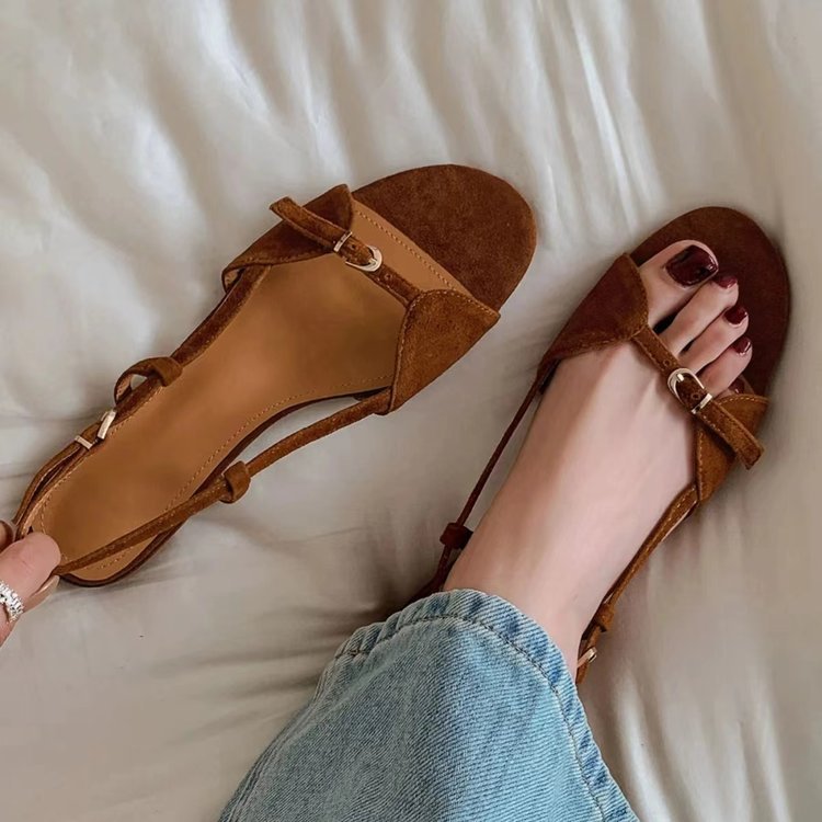 Flat Sandals for Women ⎜ Comfortable Summer Shoes with a Round Toe and Adjustable Strap