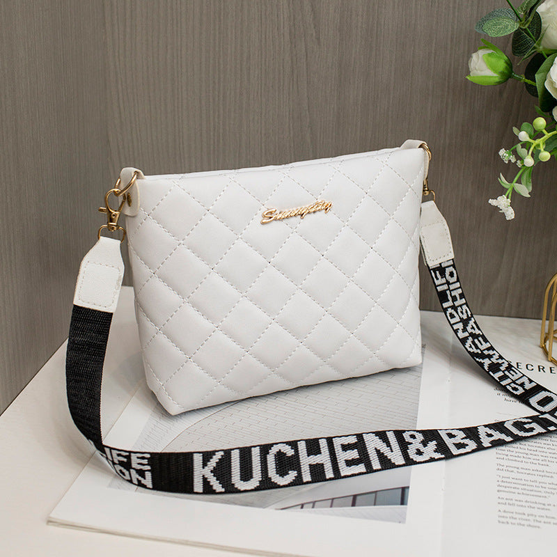 Small Shoulder Bag for Women ⎜ Fashionable Crossbody Bag with Quilted Design and Eye - Catching Shoulder Strap