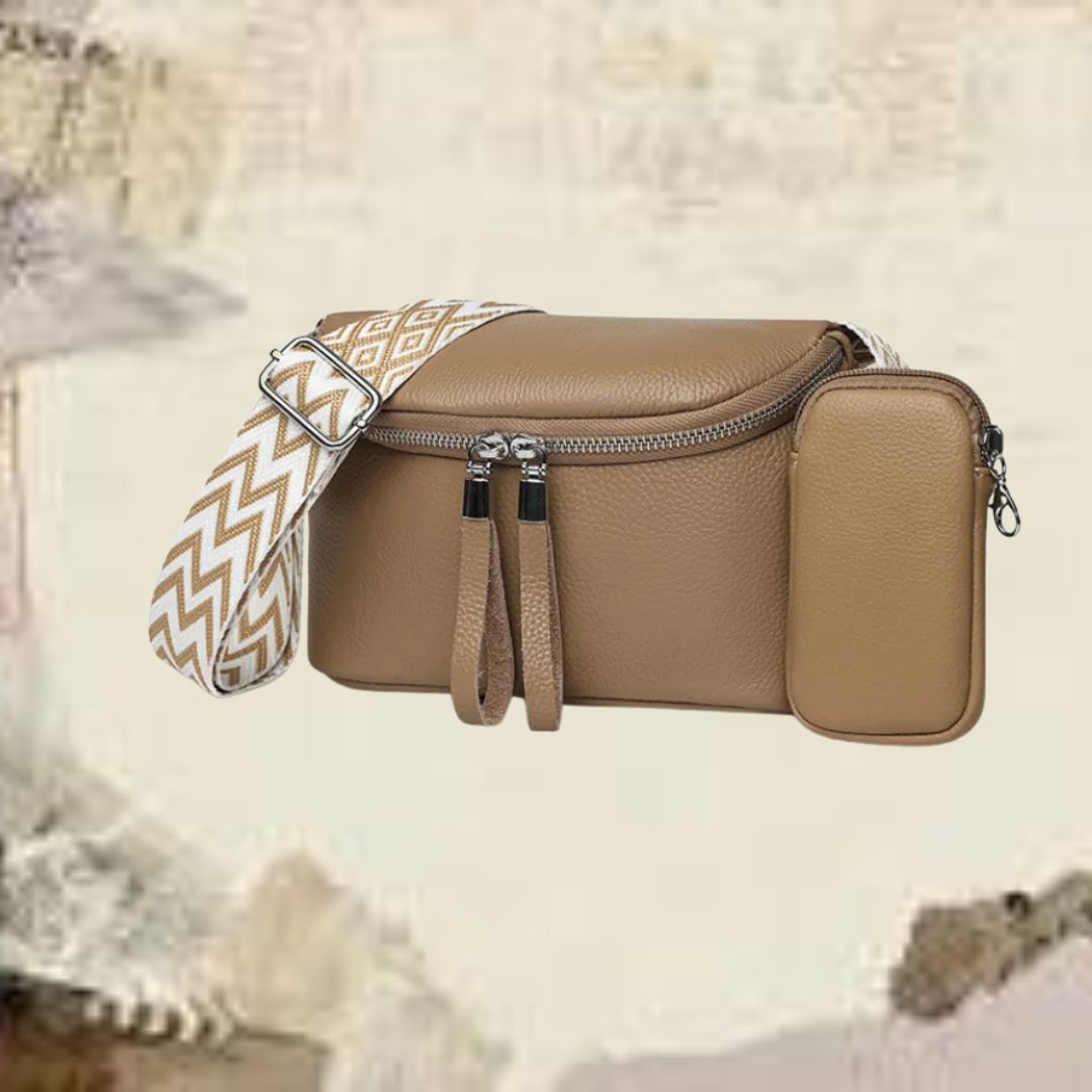 Leather Shoulder Bag ⎜ Practical Design with Adjustable Shoulder Strap and Pouch