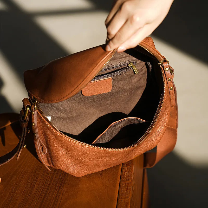 Shoulder Bag ⎜ Practical Design Made From High - Quality Leather with Adjustable Shoulder Strap