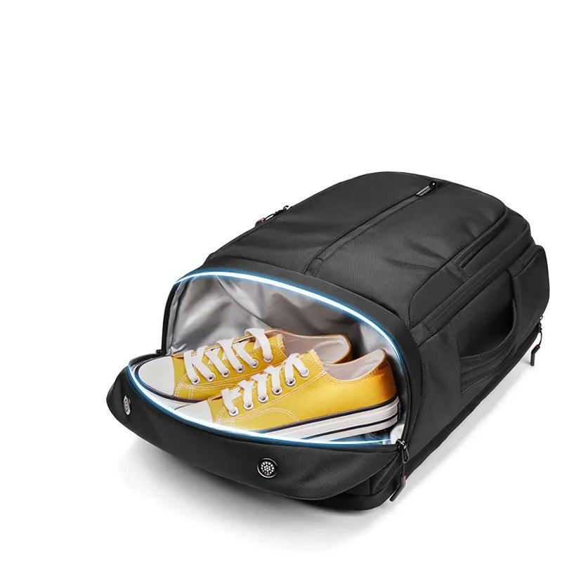 Travel Backpack for Men ⎜ Modern and Robust Backpack for Outdoor Activities and Travelling