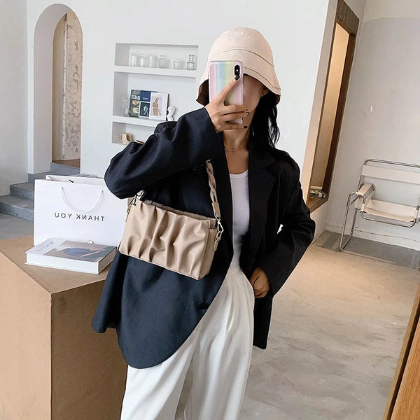 Fashionable Shoulder Bag for Women ⎜ Small Bag with Braided Handle and Stylish Pleated Design
