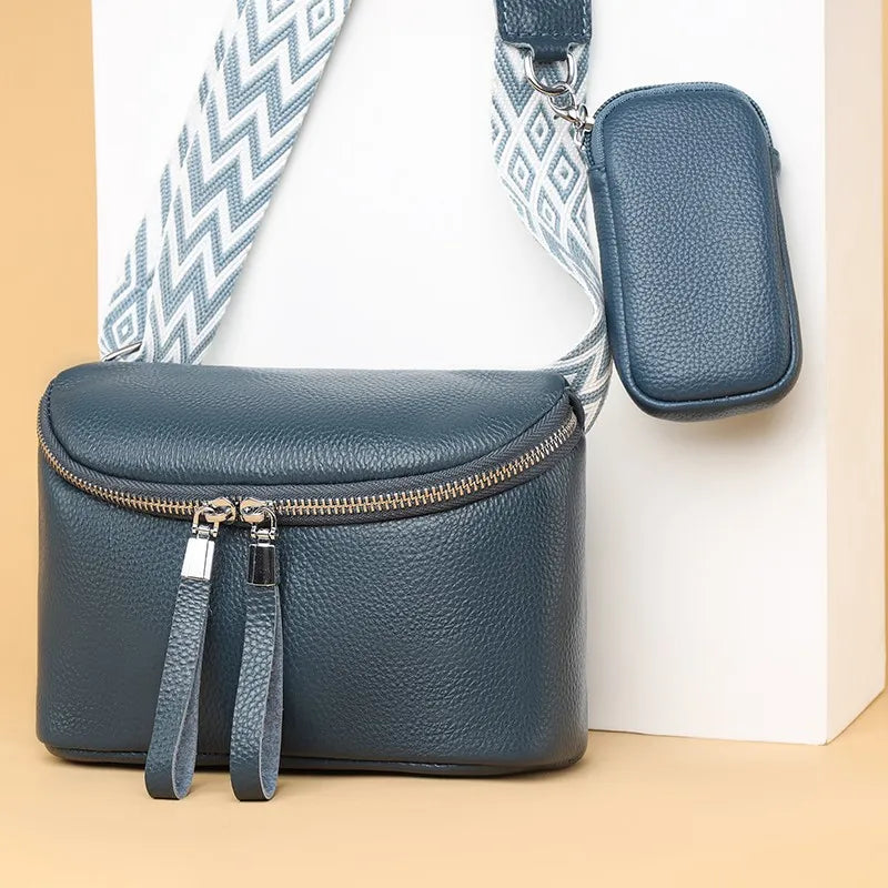 Leather Shoulder Bag ⎜ Practical Design with Adjustable Shoulder Strap and Pouch