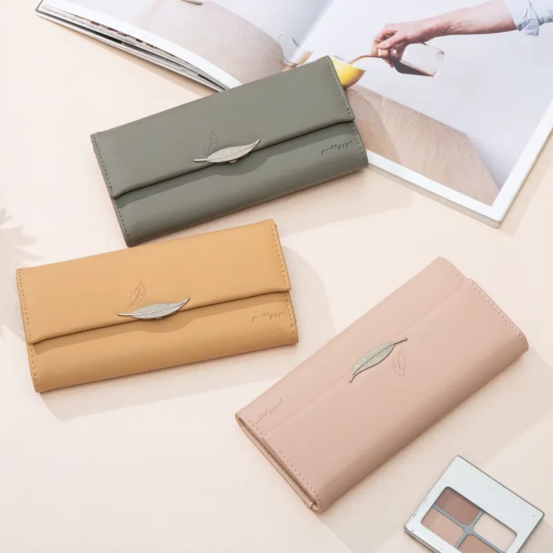 Women's Long Wallet with Leaf Clasp ⎜ Simple Wallet with Card Slots and Note Compartment