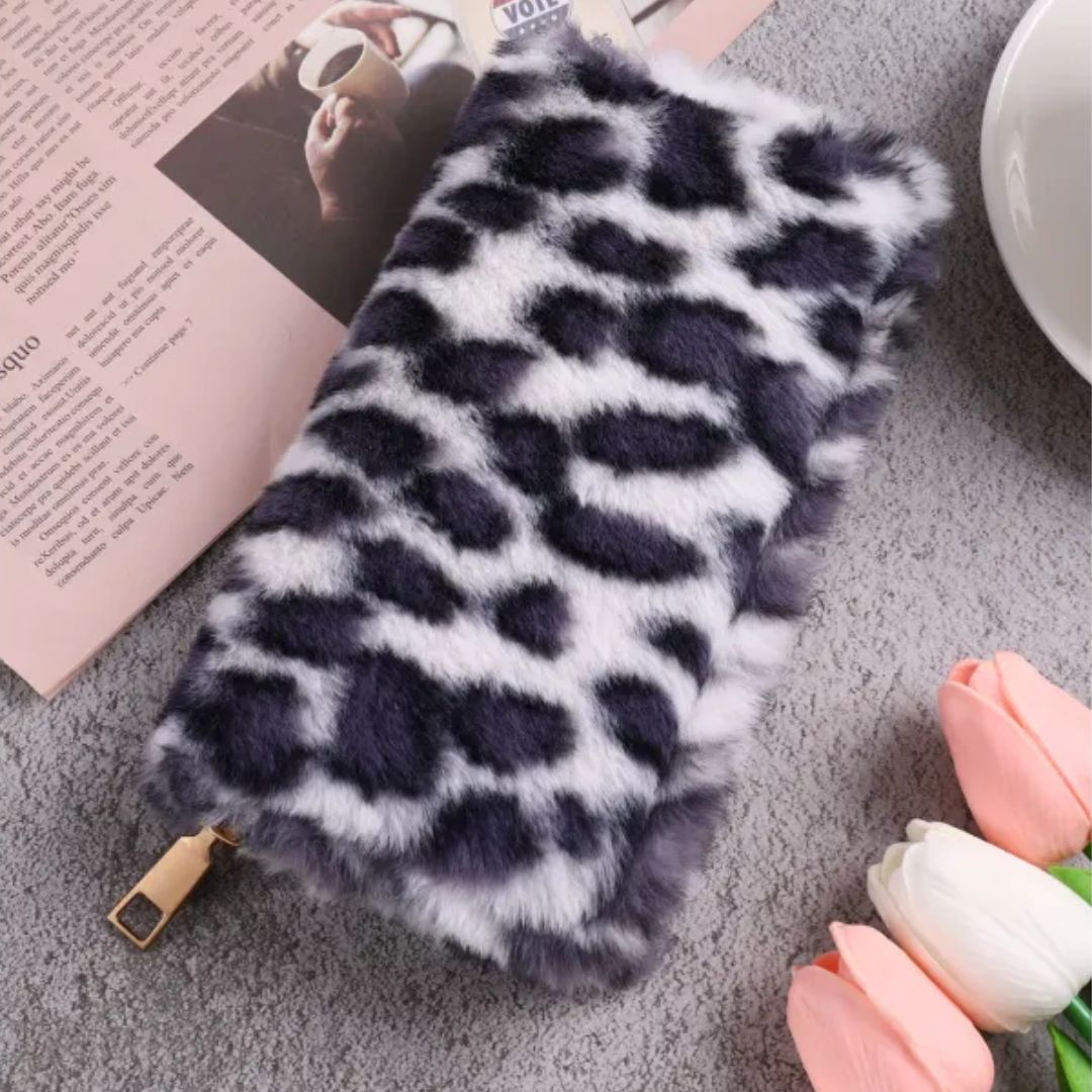 Women's Wallet with Zip ⎜ Fluffy Leopard Look with Card and Coin Compartment
