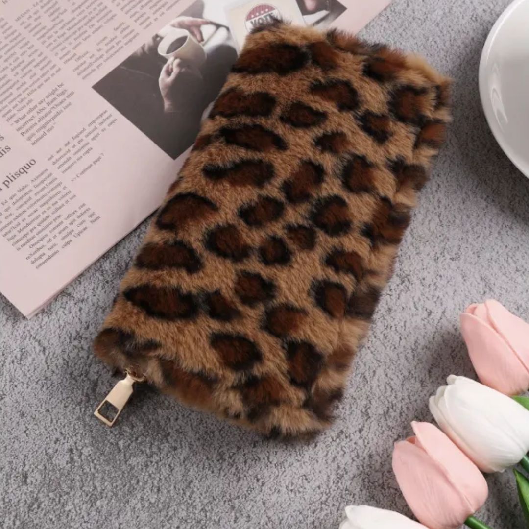 Women's Wallet with Zip ⎜ Fluffy Leopard Look with Card and Coin Compartment