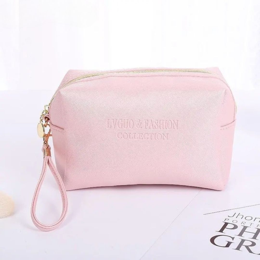 Cosmetics Bag for Travelling ⎜ Waterproof Storage with Zip and Practical Carrying Handle