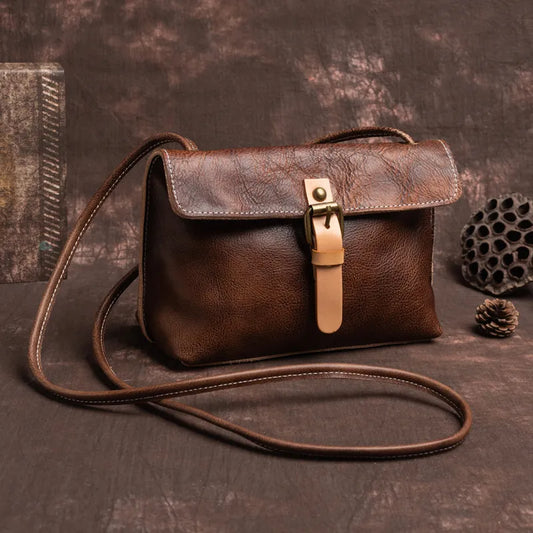 Leather Shoulder Bag for Women ⎜ Retro Style with Soft Leather and Practical Flap Closure