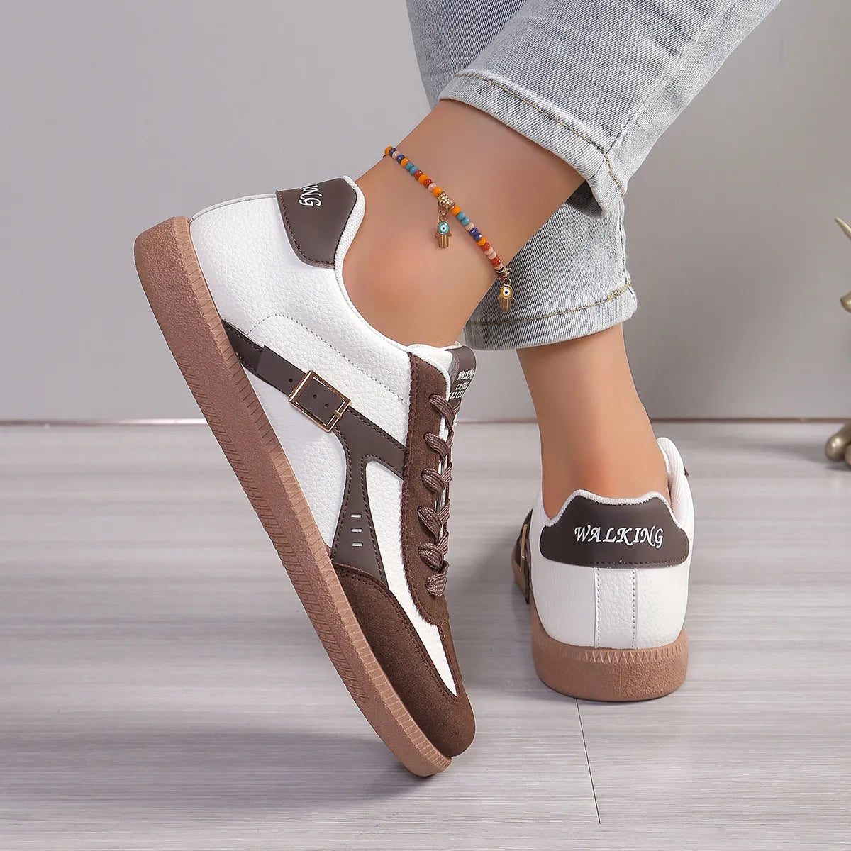 Sneakers for Women ⎜ Comfortable Shoes with a Classic Design and Round Toe Area for Everyday Wear and Comfort