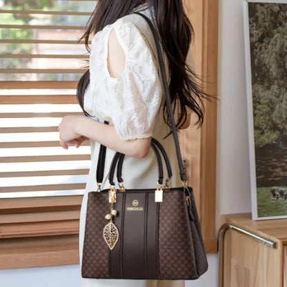 Elegant Shoulder Bag for Women ⎜ Versatile Handbag with Contrasting Colours and Generous Storage Space