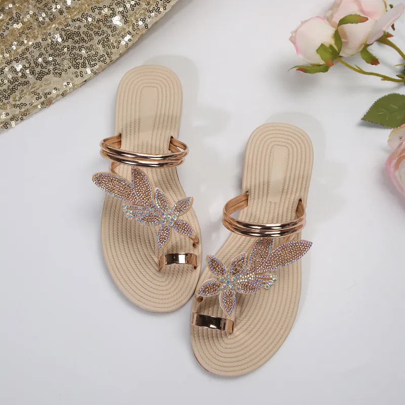 Women's Toe Sandals with Leaf Decoration ⎜ Non - Slip Summer Shoes for the Beach , Holidays and Everyday Life