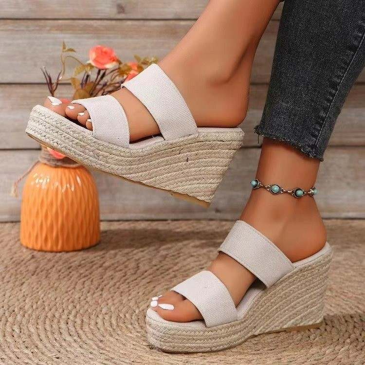 Wedge Heel Slippers for Women ⎜ Summery Sandals with Rope Sole and Comfortable Double Strap