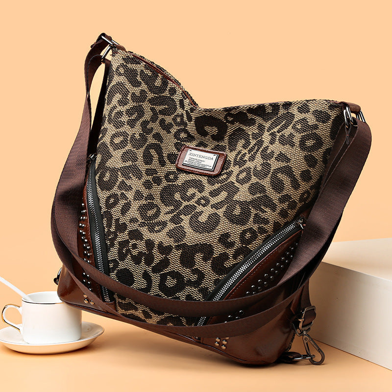 Leopard Print Shoulder Bag ⎜ Spacious Retro - Style Bag with Practical Compartments