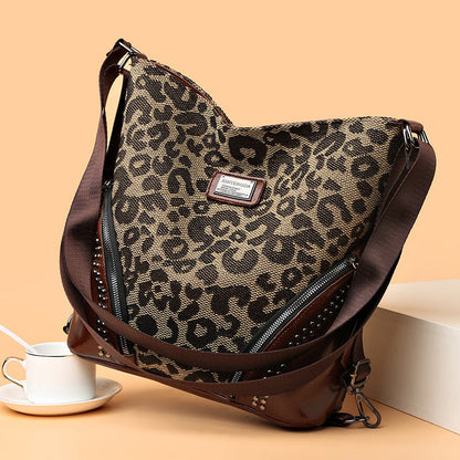 Leopard Print Shoulder Bag ⎜ Spacious Retro - Style Bag with Practical Compartments