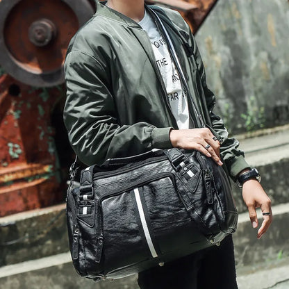 Sports Bag for Men and Women ⎜ Compact Leisure Bag with Shoulder Strap and Practical Compartments