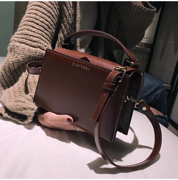 Shoulder Bag for Women ⎜ Stylish Bag in a Rectangular Design with Detachable Shoulder Strap