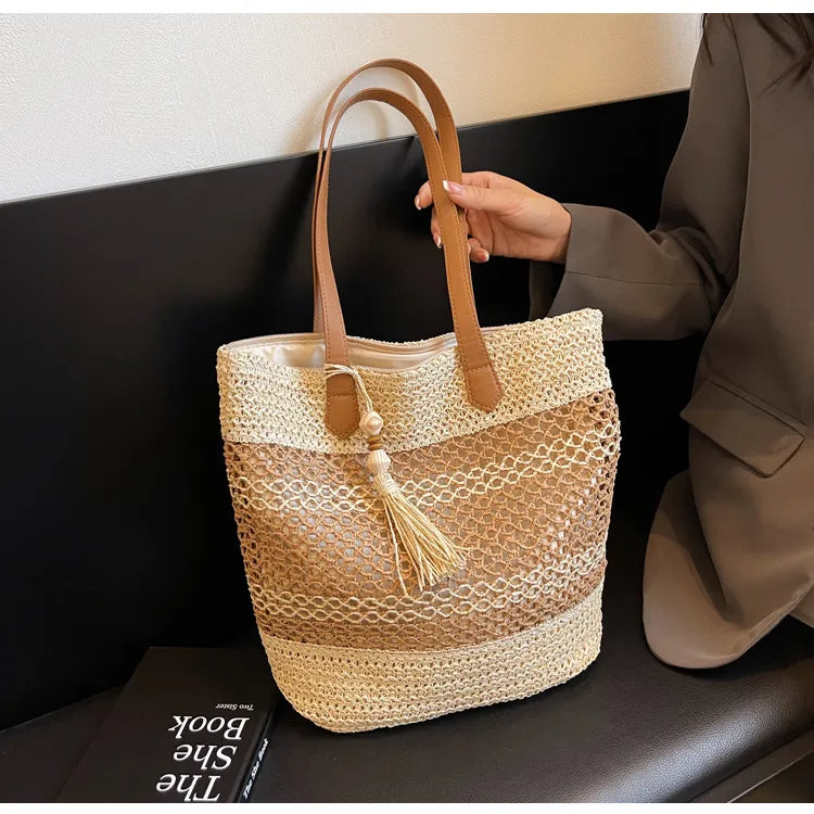 Beach Bag ⎜ Large Fashionable Mesh Bag with Tassel Pendant for the Summer