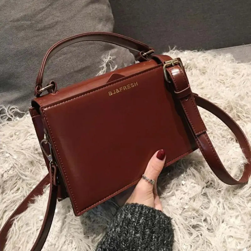 Shoulder Bag for Women ⎜ Stylish Bag in a Rectangular Design with Detachable Shoulder Strap
