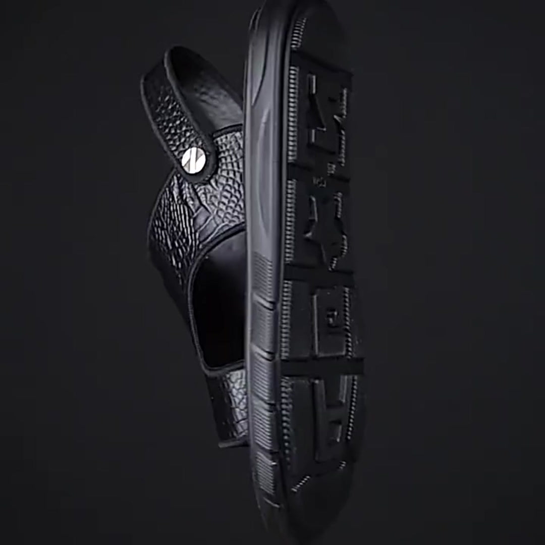 Leather Sandals for Men ⎜ Fashionable European - Style Beach Shoes for Outdoor Use