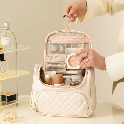 Cosmetics Bag for Women ⎜ Large Capacity with Quilted Surface and Practical Carrying Handle for on the Go
