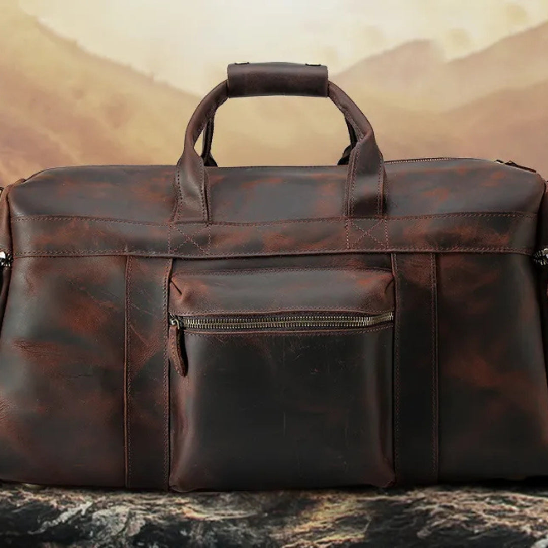 Travel Bag for Men ⎜ Vintage Leather with Generous Storage Space and Practical Compartments