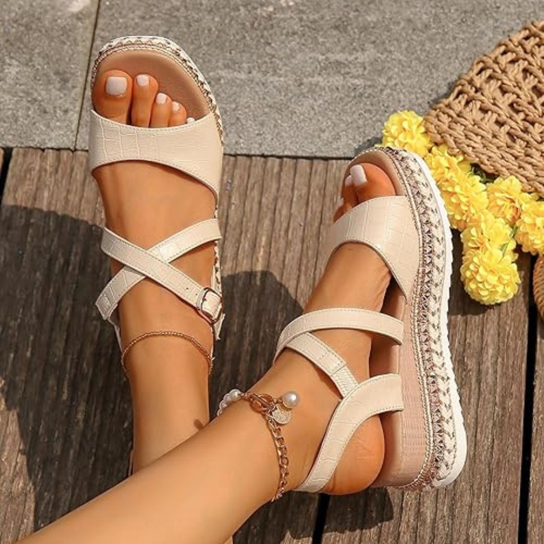 Women's Platform Sandals ⎜ Comfortable Summer Shoes with Adjustable Strap and Stylish Raffia Sole