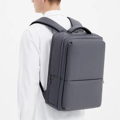 Business Backpack ⎜ Laptop Carrier with Practical Storage Space