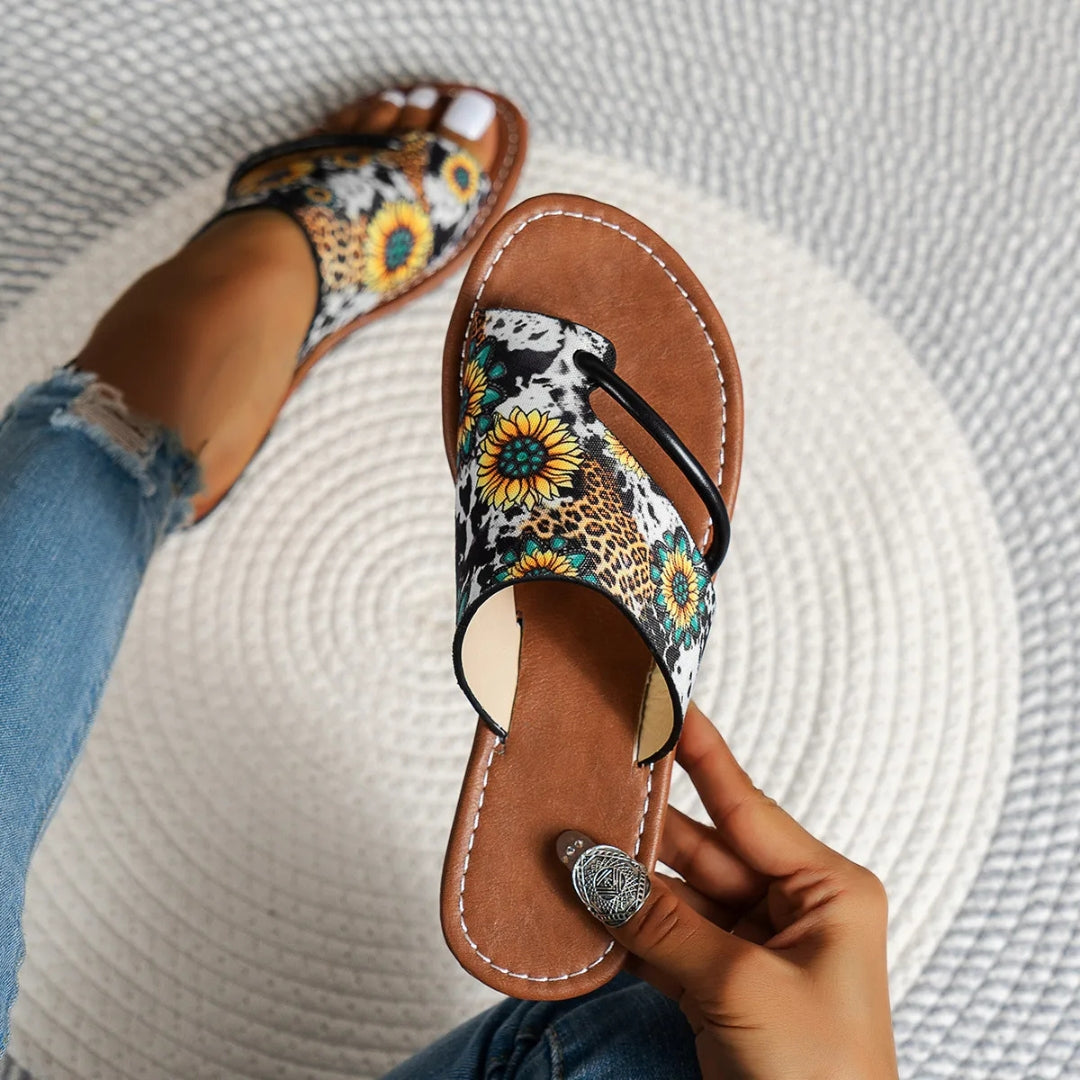 Toe Separator Sandals for Women ⎜ Breathable Summer Shoes with a Colourful Print and Comfortable Outsole