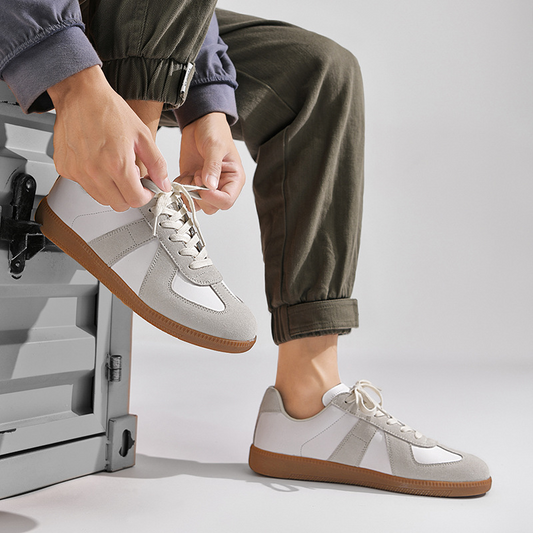 Men's Trainers ⎜ Comfortable Retro Sports Shoes with a Soft Sole and Stylish Design