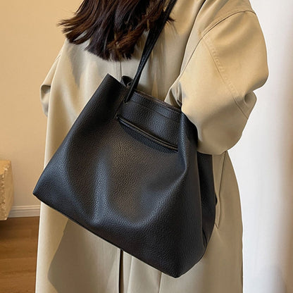 Women's Bag ⎜ Large  Practical Shoulder Bag for Everyday Use