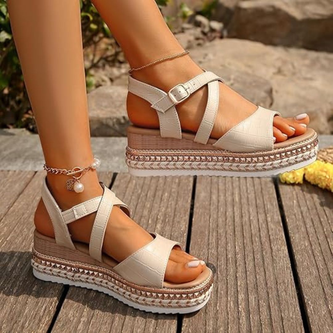 Women's Platform Sandals ⎜ Comfortable Summer Shoes with Adjustable Strap and Stylish Raffia Sole