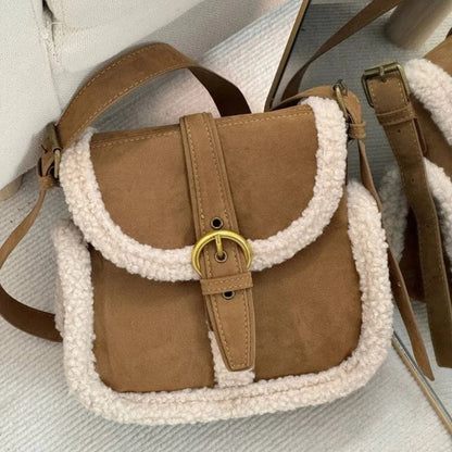 Vintage Shoulder Bag for Women ⎜ Fashionable Lambswool Bag with Elegant Buckle Fastening