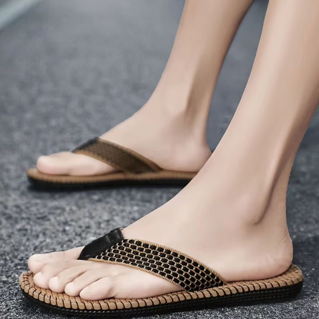 Men's Toe Separators for Summer ⎜ Comfortable Beach Sandals with Non - Slip Sole and Mesh Design