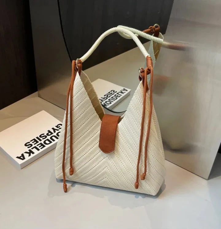 Large Shoulder Bag for Women ⎜ Fashionable Shoulder Bag with a Practical Size and Unique Design