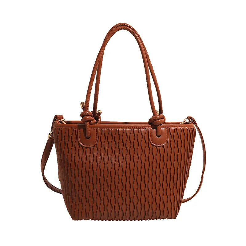 Fashionable Shoulder Bag for Women ⎜ Simple Bag with Structured Design and Adjustable Strap