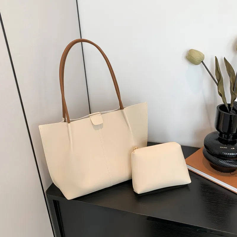 Retro Two - Piece Set ⎜ Elegant Bag with Practical Cosmetic Bag and Plenty of Storage Space