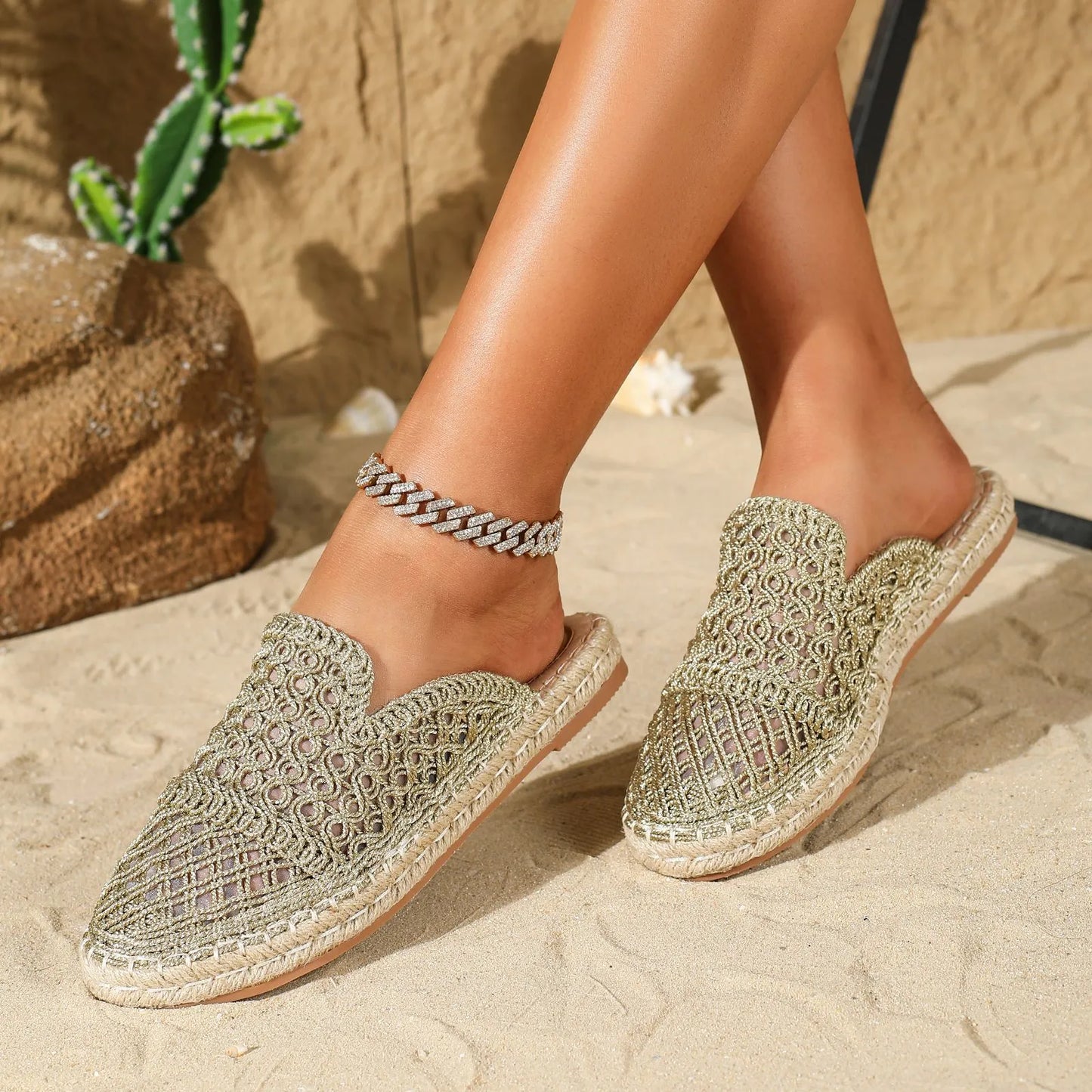 Women's Semi - Slip - on Shoes with Closed Toe ⎜ Airy Design and Comfortable Fit for Summer and Leisure