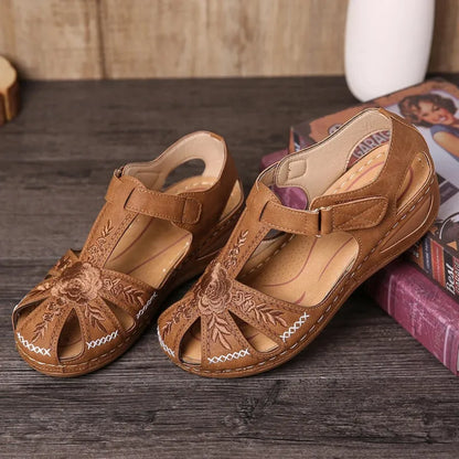 Women's Casual Sandals ⎜ Non - Slip with Soft , Lightweight Sole and Retro Design for Everyday Wear & Leisure