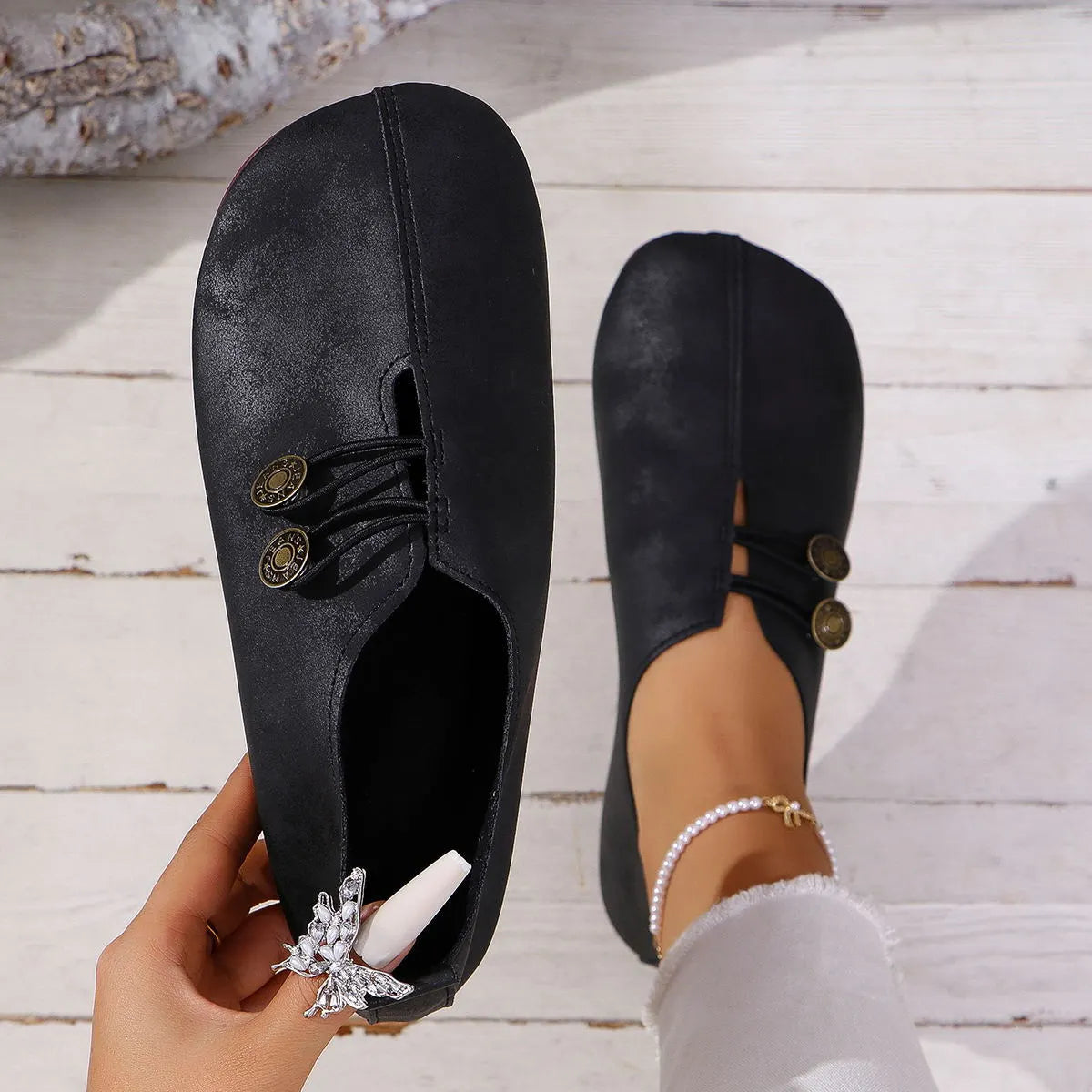 Slippers for Women ⎜ Comfortable Flats with Decorative Buttons and Classic Design