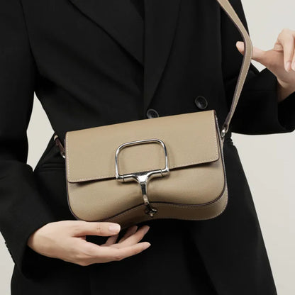 Leather Shoulder Bag for Women ⎜ Elegant Bag with Buckle Fastening and Adjustable Strap