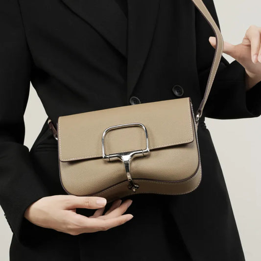 Leather Shoulder Bag for Women ⎜ Elegant Bag with Buckle Fastening and Adjustable Strap