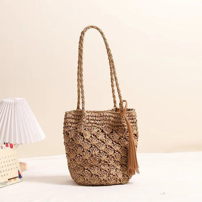 Strout Bag with Tassels ⎜ Fashionable Shoulder Bag with Fan Design for Everyday Use