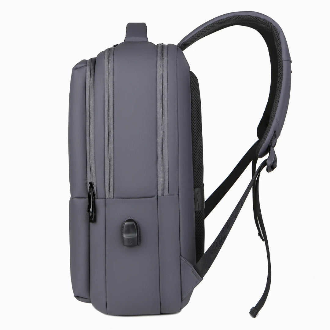 Business Backpack ⎜ Laptop Carrier with Practical Storage Space